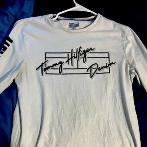 New York Tommy Hilfiger long sleeve